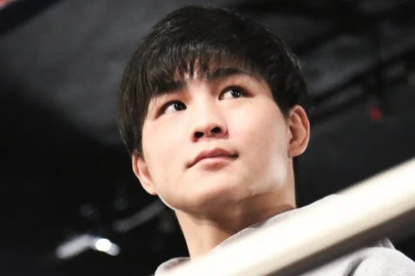 NHL常规赛国王对鲨鱼科皮塔尔与切莱布里尼新老对决分析